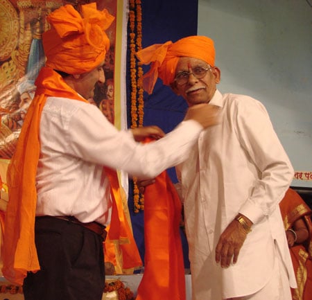 Felicitation of Mr. Balasaheb Jedhe, descendent of Kanhoji Jedhe