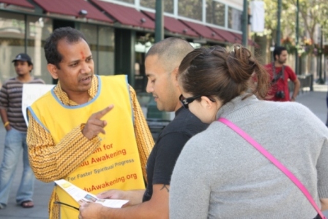 FHA volunteer educating museam visitor