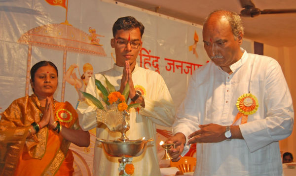 Inauguration of Hindu Dharmajagruti Sabha by lighting a Samai (an oil lamp)
