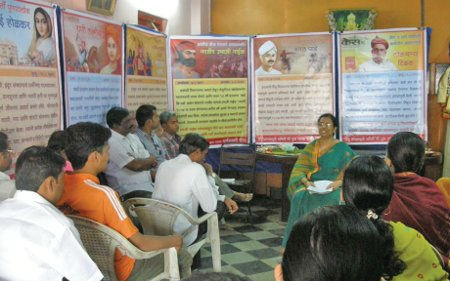 Mrs. Neeta Revankar of HJS narrated the event of Shivapratap din Mrs. Neeta Revankar of HJS narrated the event of Shivapratap din