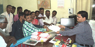 Devout Hindus giving memorandum to the Tahshildar