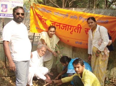 HJS members participated in tree plantation.
