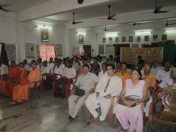 Devout Hindus present for the convention