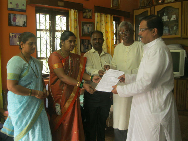 HJS members submitting memorandum to Mr. Shripad Naik, MP