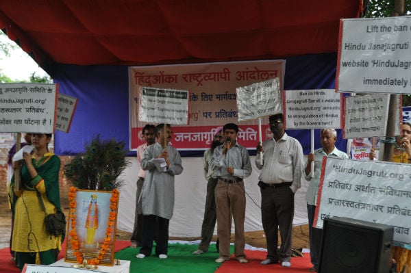 Dr. Santosh Rai of Hindu Mahasabha addressing the audience