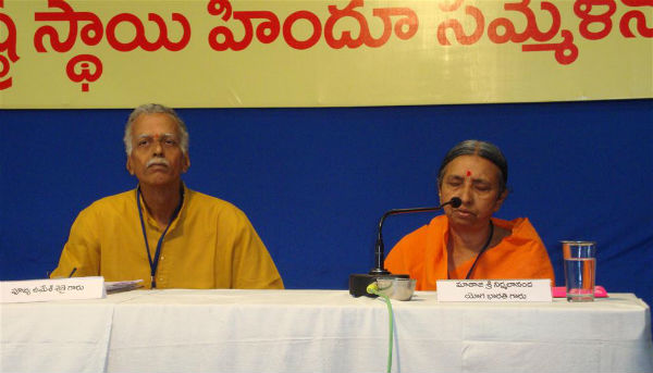 From Left : Pujya Umesh Shenai and Mataji Nirmalanand Bharati