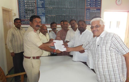 Hindus lodging compaint at Police Station