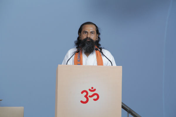 Shri. Upananda Brahmachari