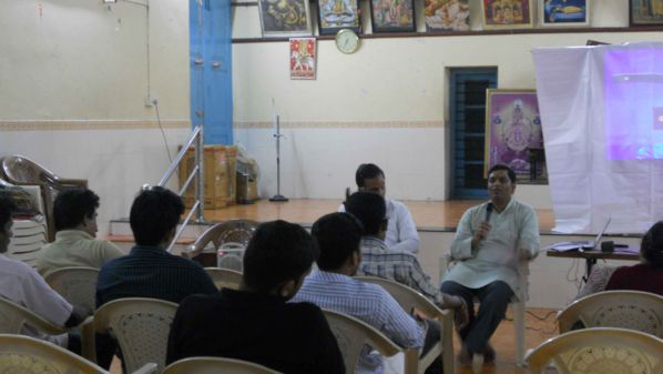 Shri. Ramesh Shinde addressing Hindus at Thiruvananthapuram Shri. Ramesh Shinde addressing Hindus at Thiruvananthapuram