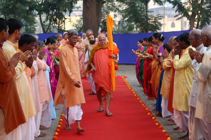 Puri Shankaracharya Swami Nishchalanand Saraswati Maharaj entering Sanatan Ashram Puri Shankaracharya Swami Nishchalanand Saraswati Maharaj entering Sanatan Ashram