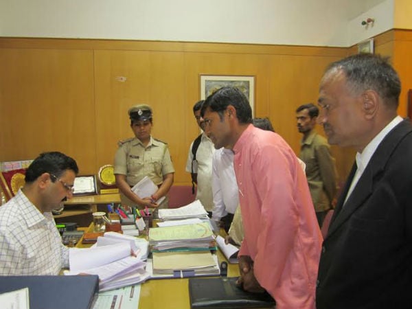 Shri. Chandru Moger, HJS submitted representation against 'Ali J' at Bengaluru