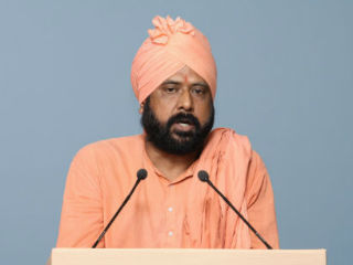 स्वामी प्रदीप्तानंद महाराज