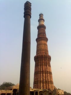 Qutub Minar (?) and Iron pillar