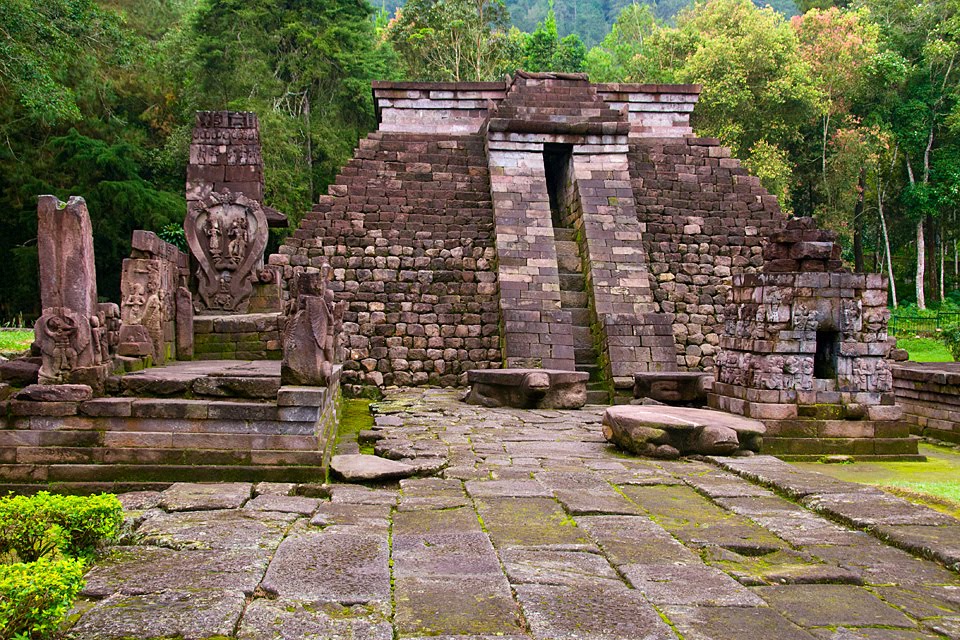 Indonesia_Java_SukuhTemple