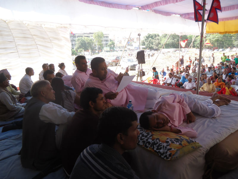 In the middle Sagar Katuwal Ji reading the ekebadhata letter send by HJS