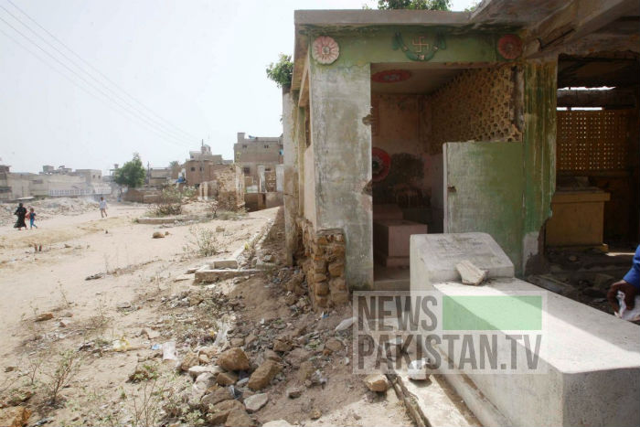 Hindu-cremation-ground-Karachi-2