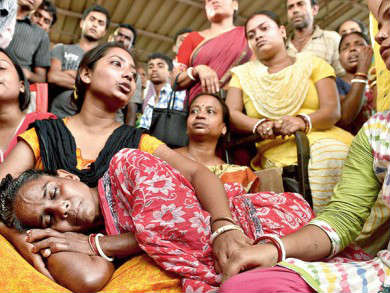 Mother of Mou was also victim of Acid attack same time, but luckily survived. Pic taken at her release from NRS Hospital