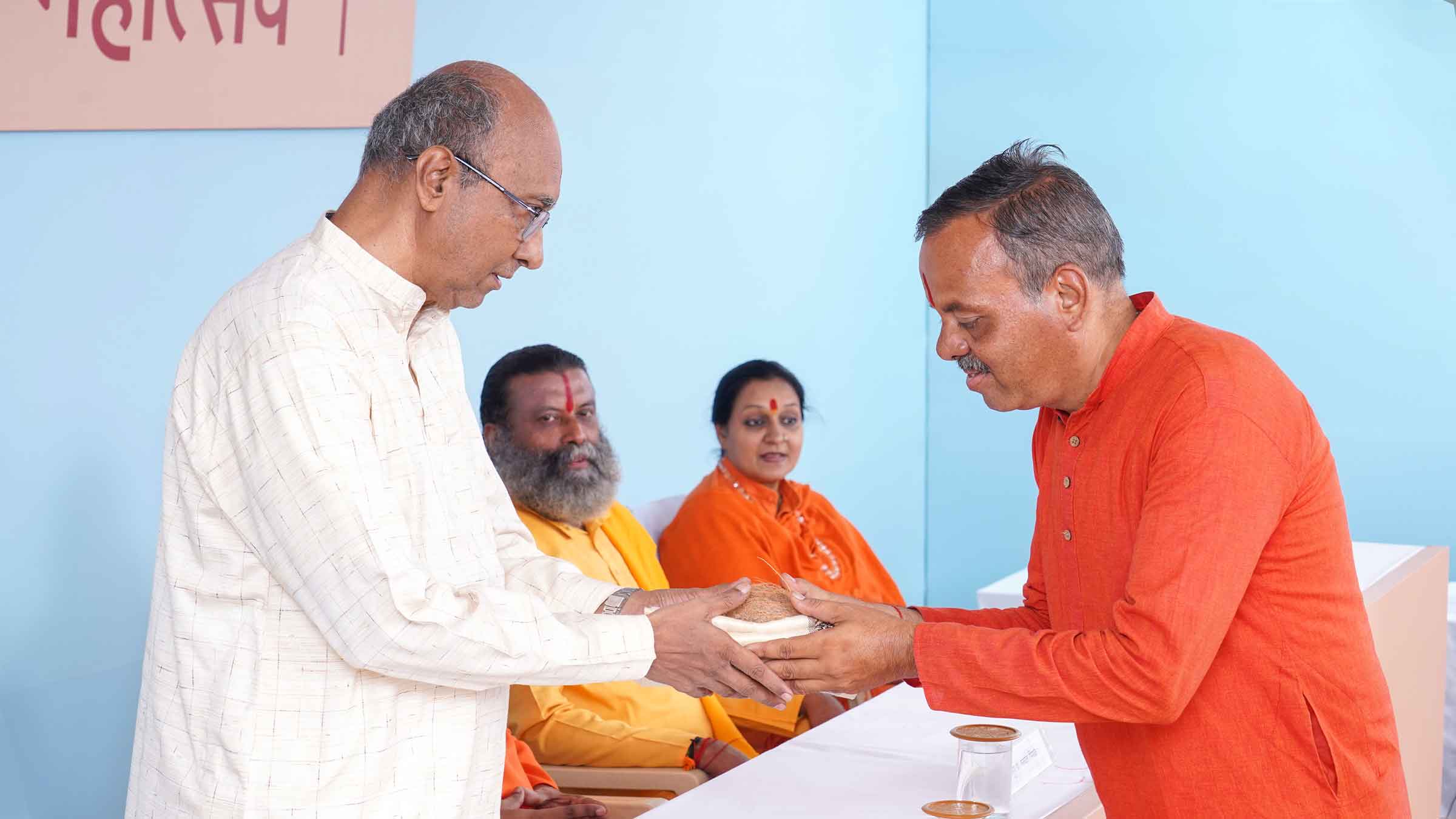 Mr Durgesh Parulkar, Author of Text 'Nishkam Karmayogi Bhishma', being felicitated by Mr Parag Gokhale (Coordinator, Hindu Janajagruti Samiti, Pune, Maharashtra)