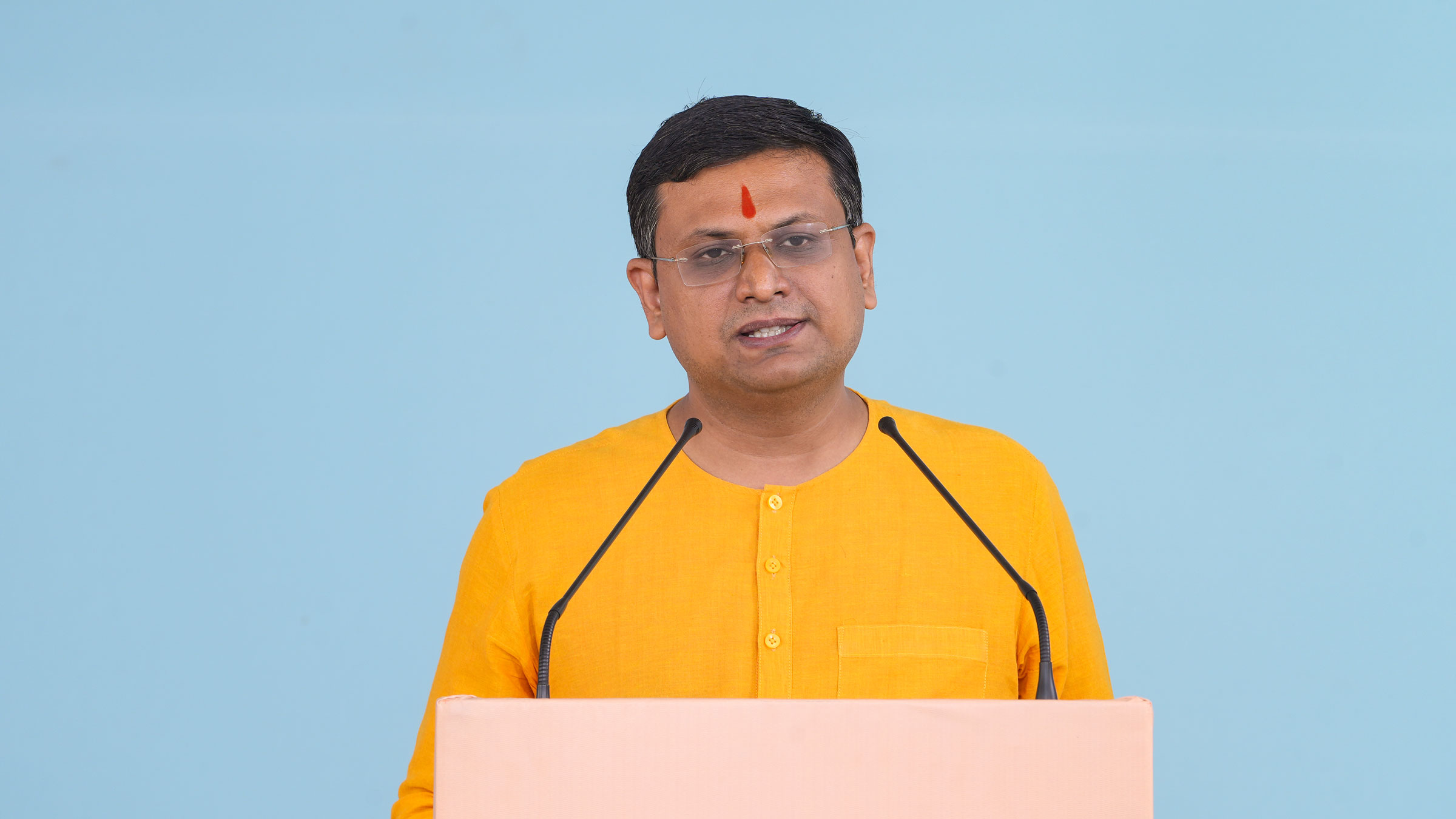 While speaking on ‘Freedom of expression or responsibility’, Mr Chetan Rajhans (National Spokesperson, Sanatan Sanstha) said - There is no censorship on the false propaganda being spread by News portals, Social media and OTT. Censorship is necessary.
