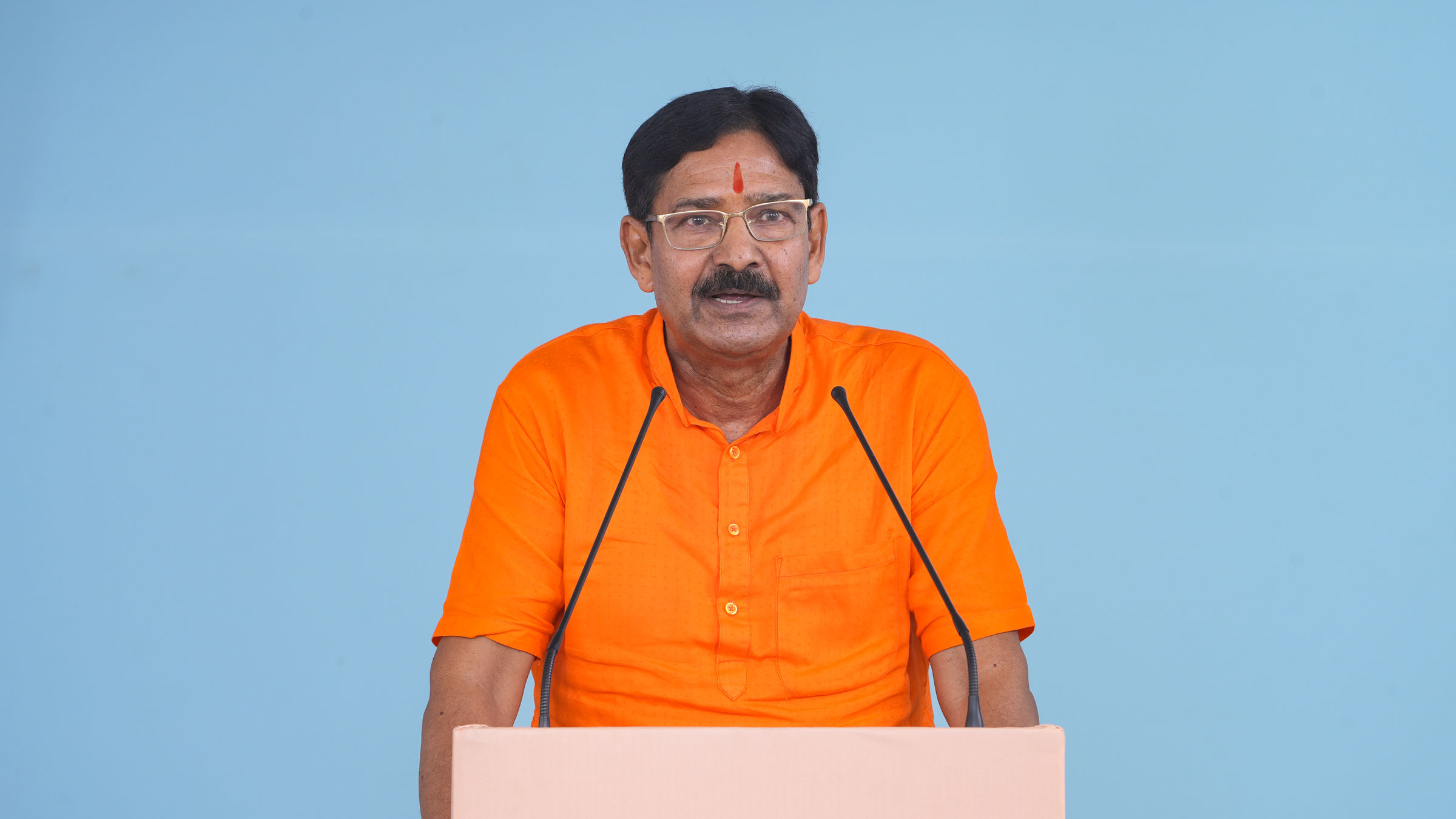 Mr Kamlesh Kumar Gupta (Assistant Manager, Lok Bharti, Uttar Pradesh), who attended the Mahotsav for the first time, said - After coming here, I learnt of which issues to work on and how so as to protect Hindutva.