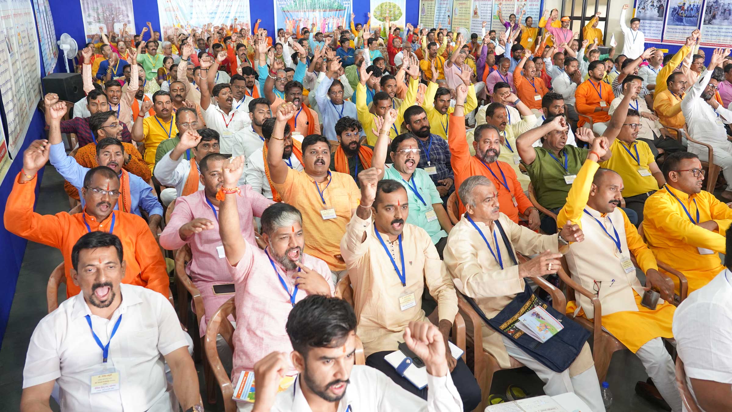 Devout Hindus enthusiastically hailing the ‘Hindu Rashtra’ 