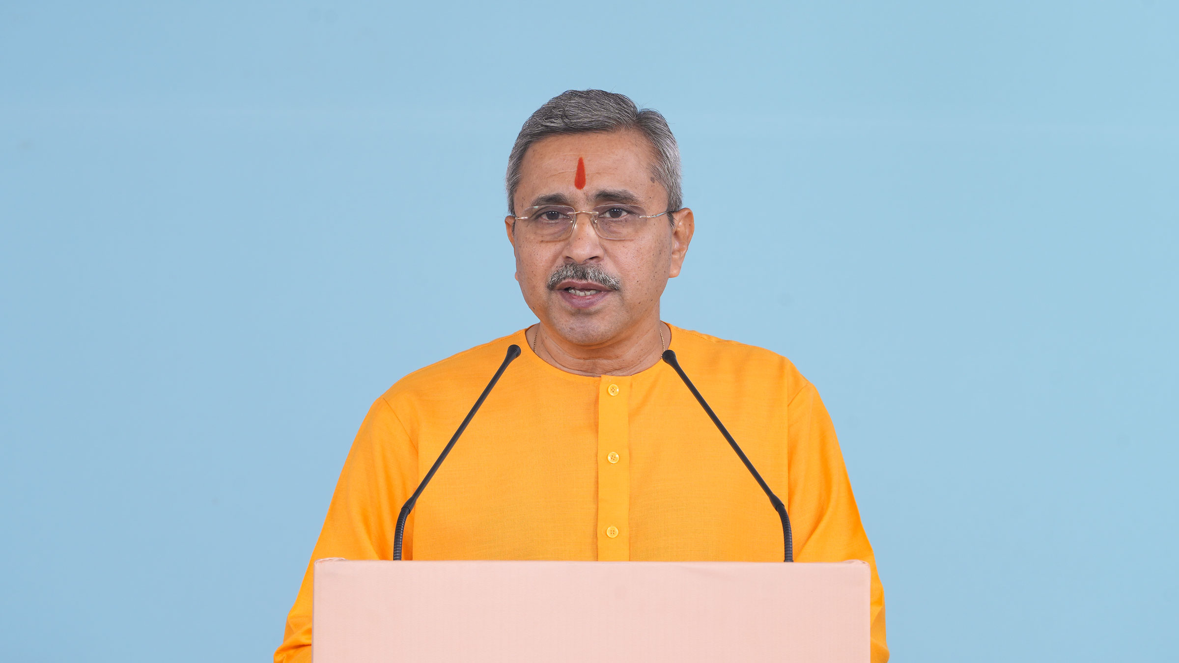 Sadguru Nilesh Singbal (Dharmapracharak Saint, Hindu Janajagruti Samiti) guiding on the future direction of 'Vaishvik Hindu Rashtra Mahotsav'