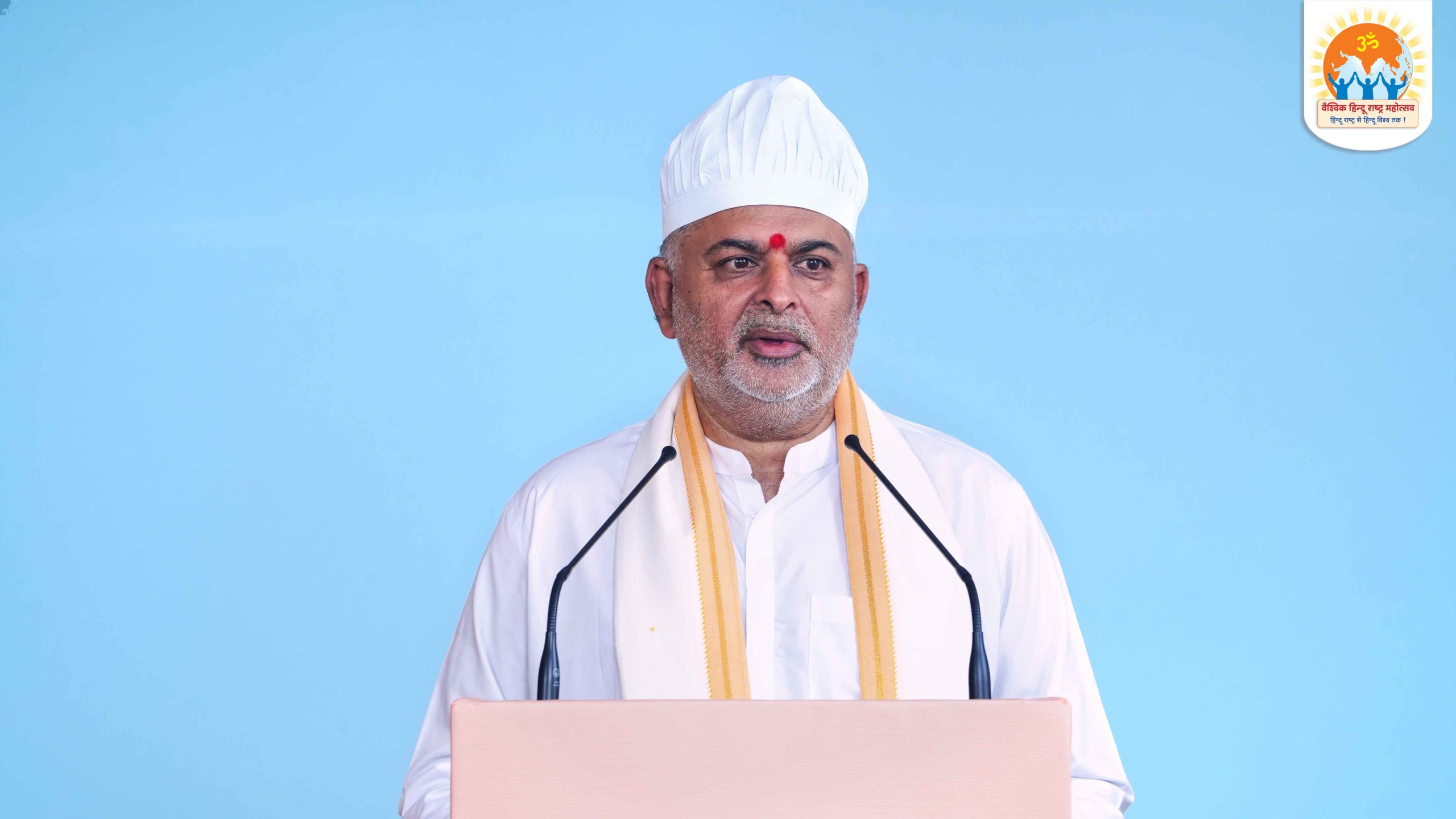 प.पू. संत डॉ. संतोष देवजी महाराज, संस्थापक, शिवधारा मिशन फाऊंडेशन, अमरावती, महाराष्ट्र